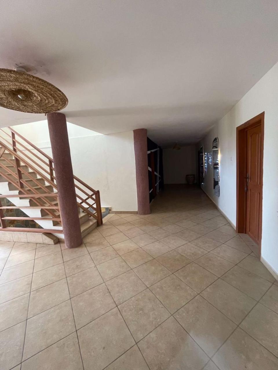 Afiki Hotel Elmina Exterior photo