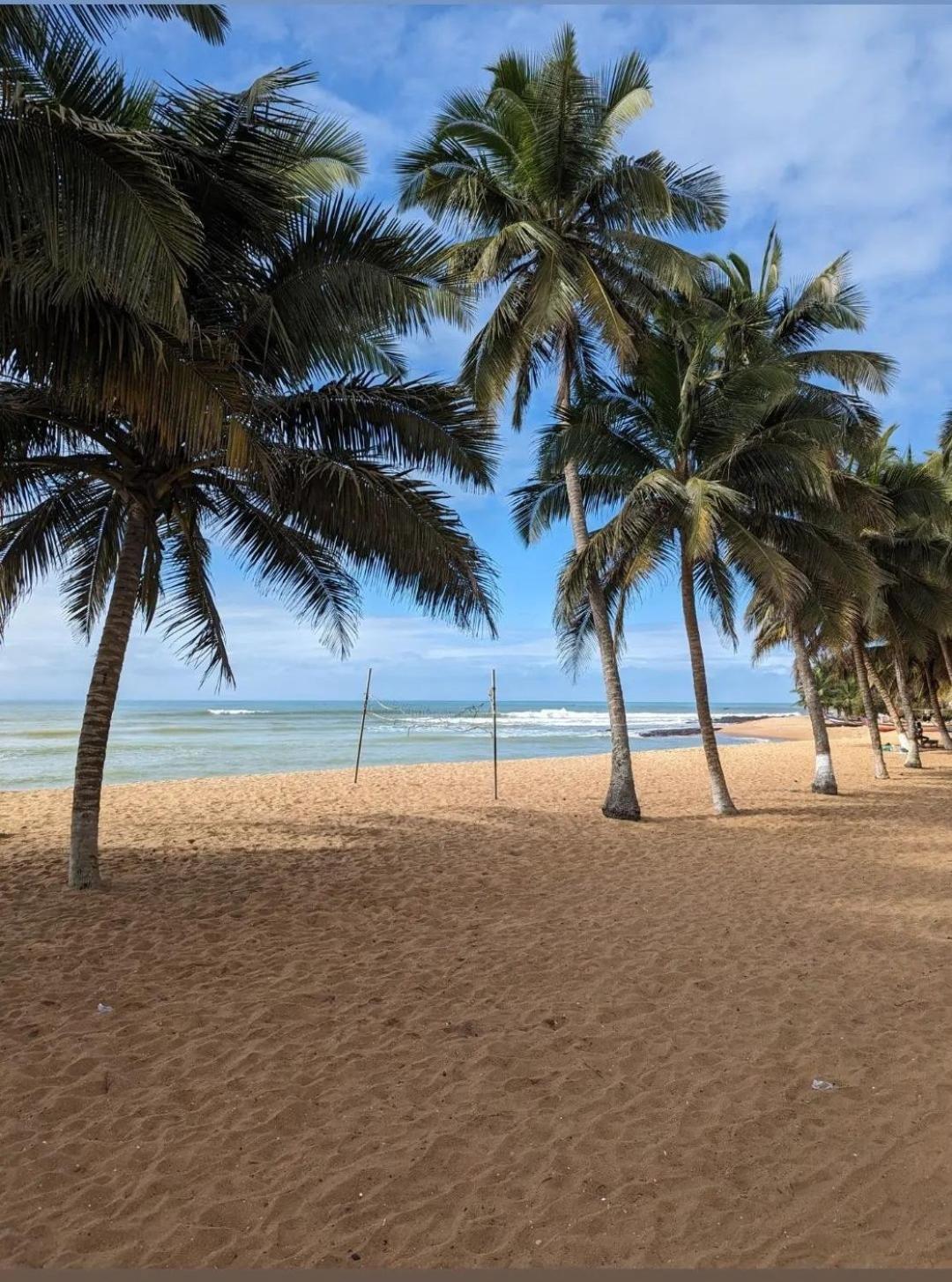 Afiki Hotel Elmina Exterior photo
