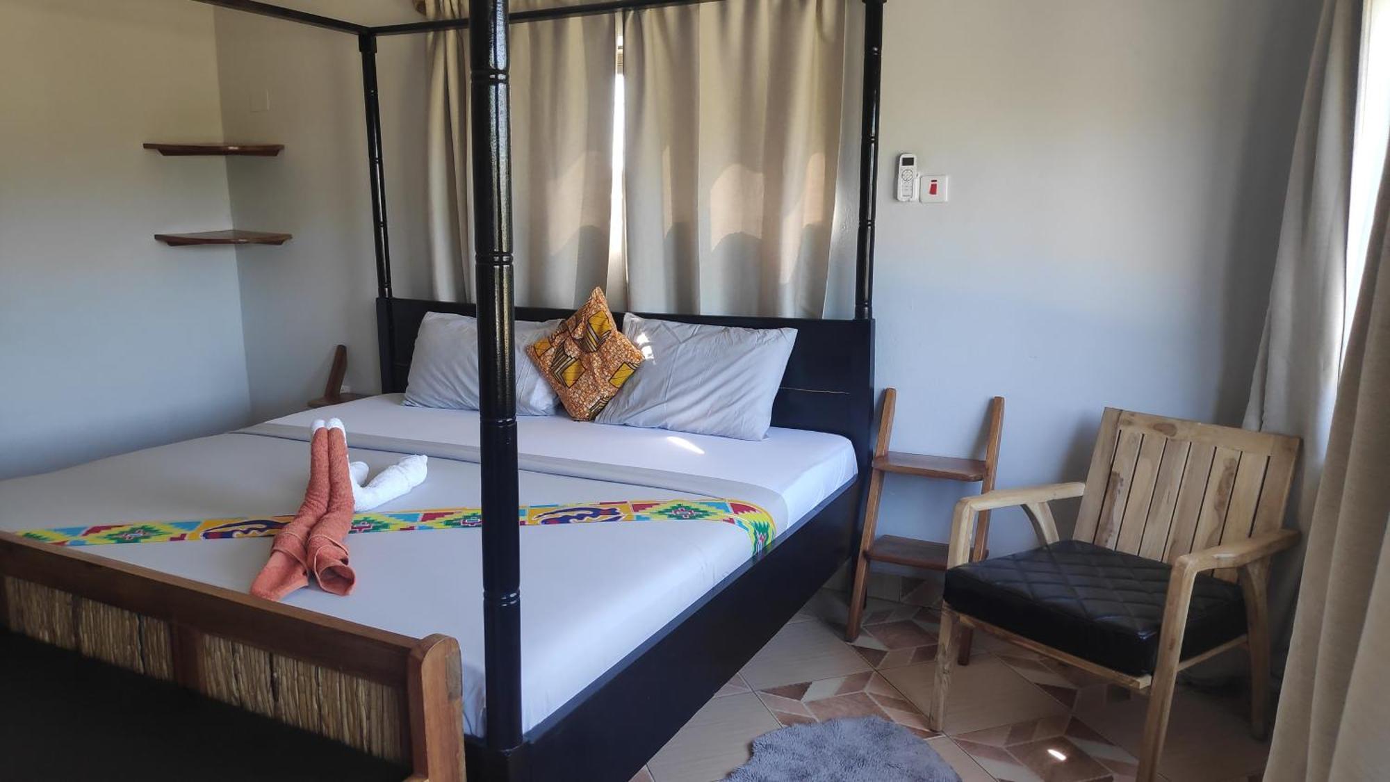 Afiki Hotel Elmina Exterior photo