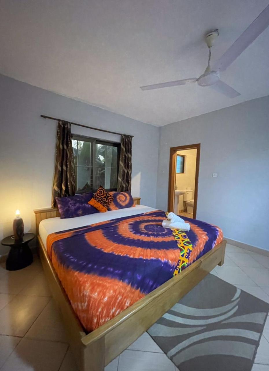 Afiki Hotel Elmina Exterior photo
